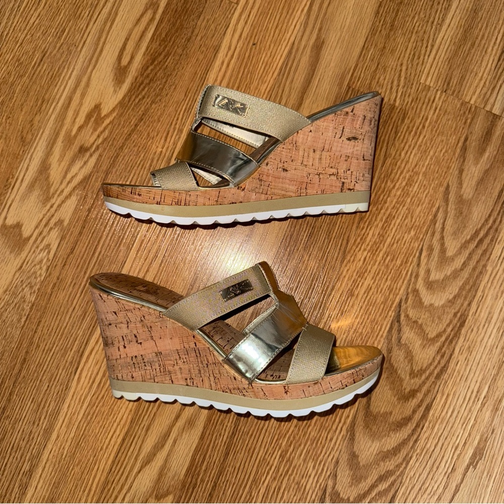 Anne Klein Sport Gold Metallic Cork Wedge‎ Sandals sz 9.5